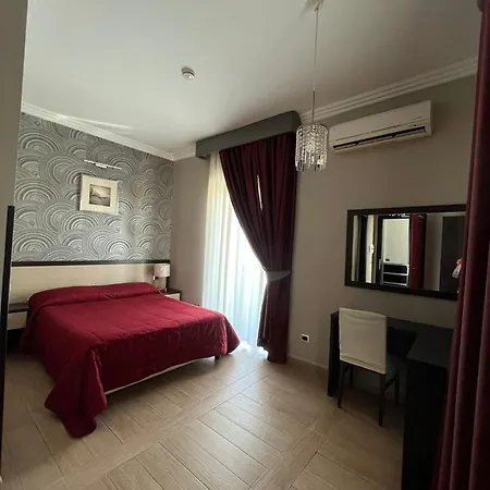 Hermitage Hotel 3*