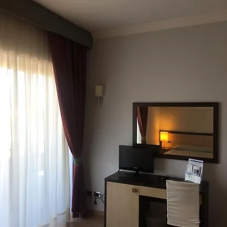 Hermitage Hotel 3*