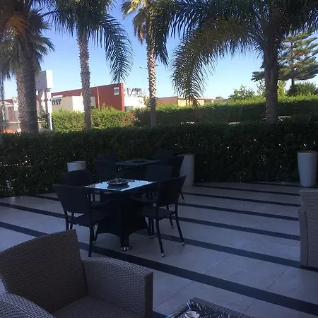 Hermitage Hotel 3*